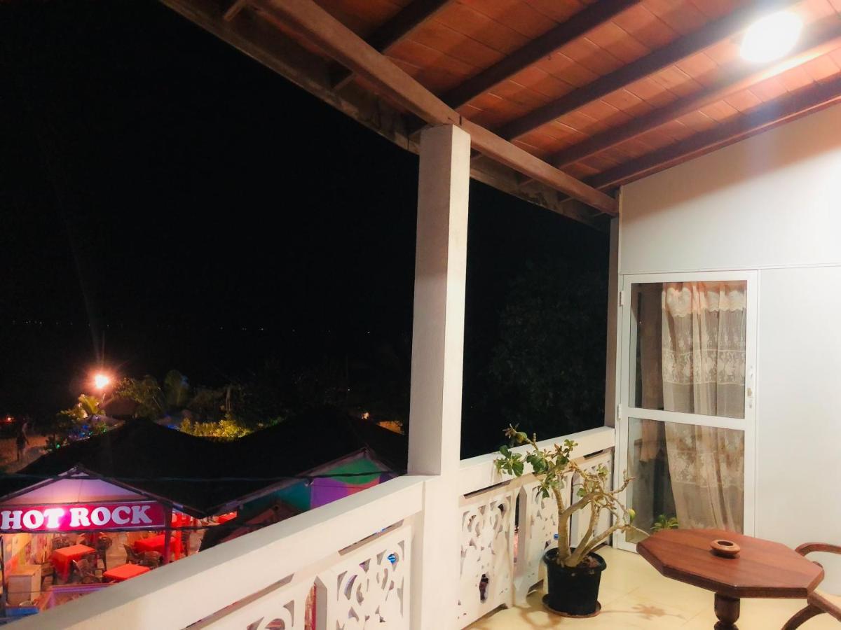Blue Sea View Bed and Breakfast Unawatuna Buitenkant foto