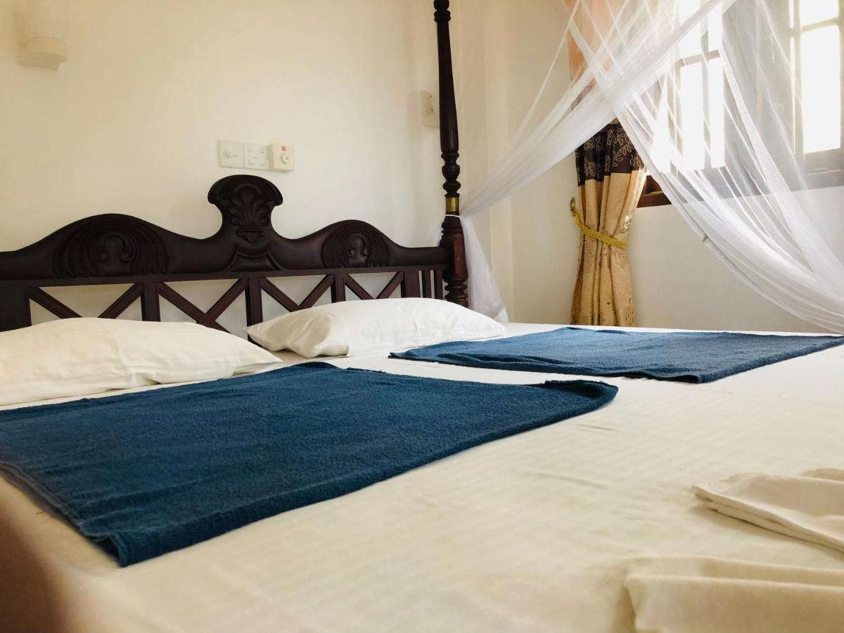 Blue Sea View Bed and Breakfast Unawatuna Buitenkant foto
