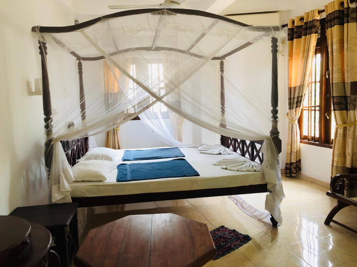 Blue Sea View Bed and Breakfast Unawatuna Buitenkant foto
