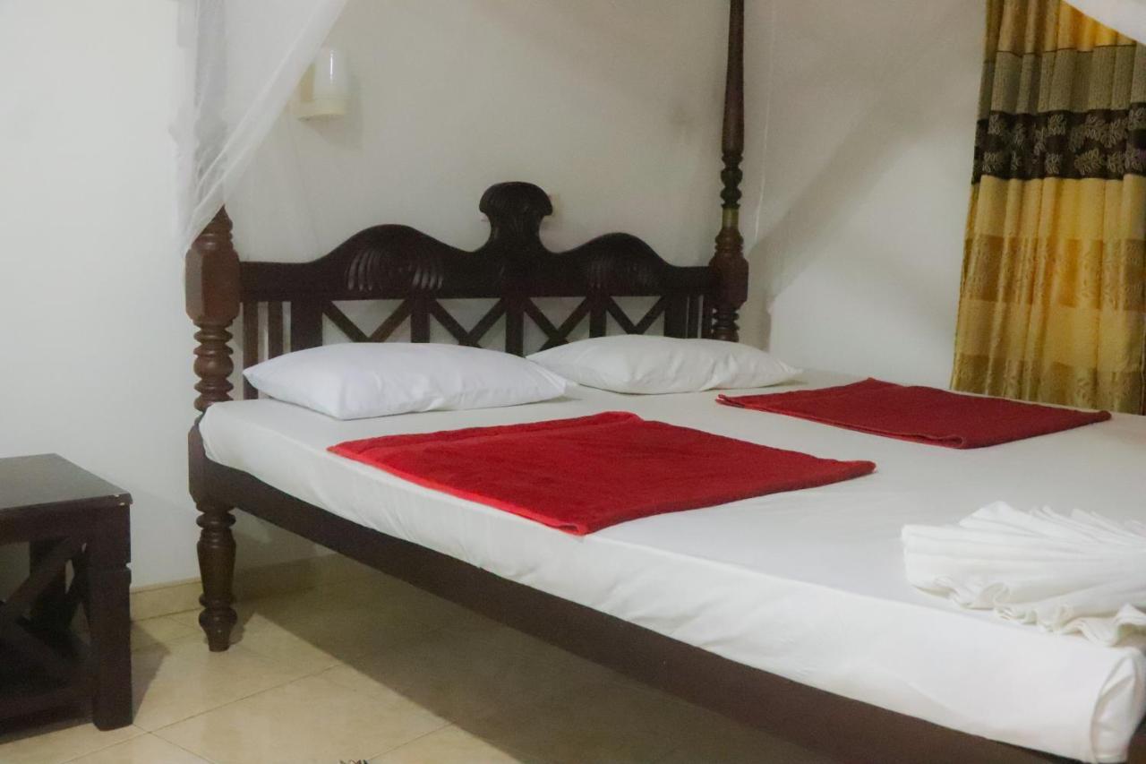 Blue Sea View Bed and Breakfast Unawatuna Buitenkant foto