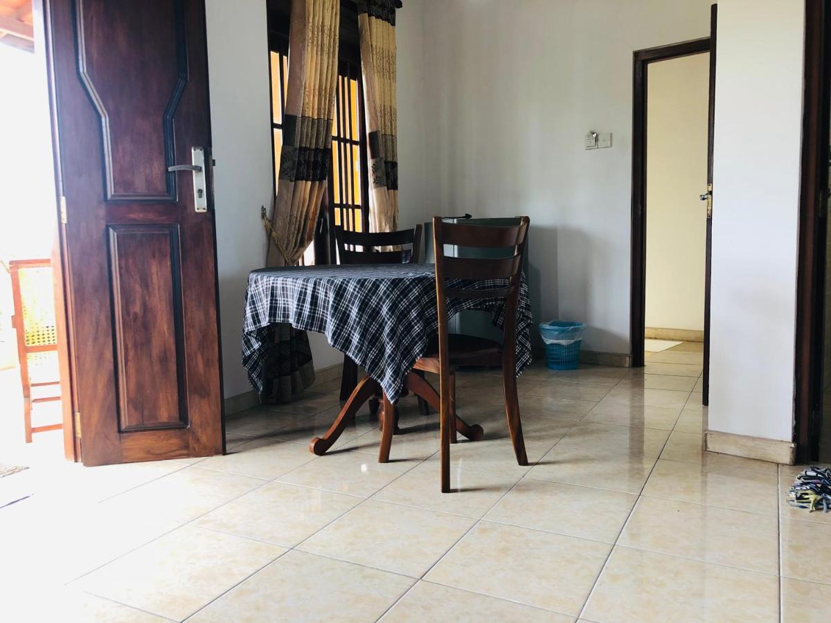 Blue Sea View Bed and Breakfast Unawatuna Buitenkant foto
