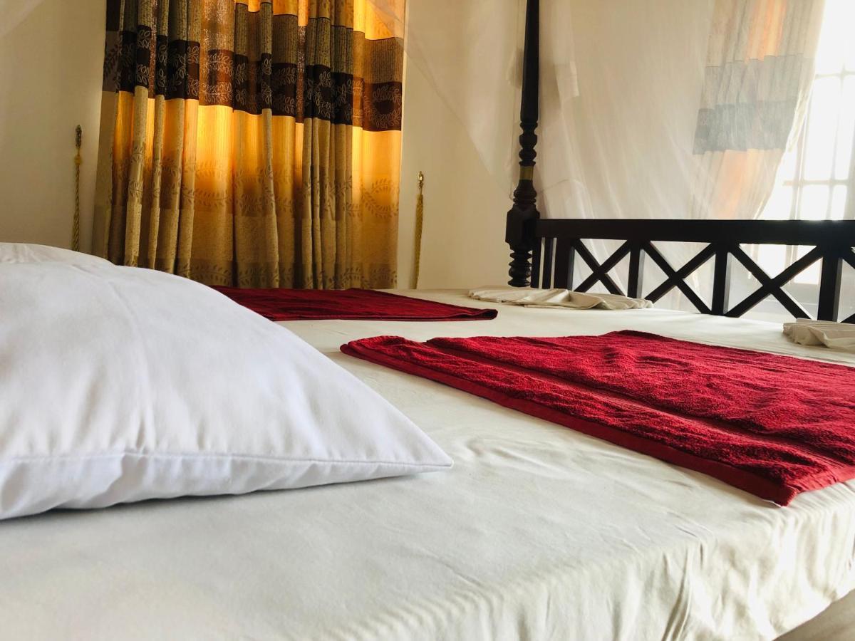 Blue Sea View Bed and Breakfast Unawatuna Buitenkant foto